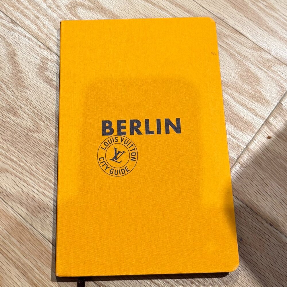 Louis Vuitton Berlin City Guide | Like New | Rare | 320 Pages